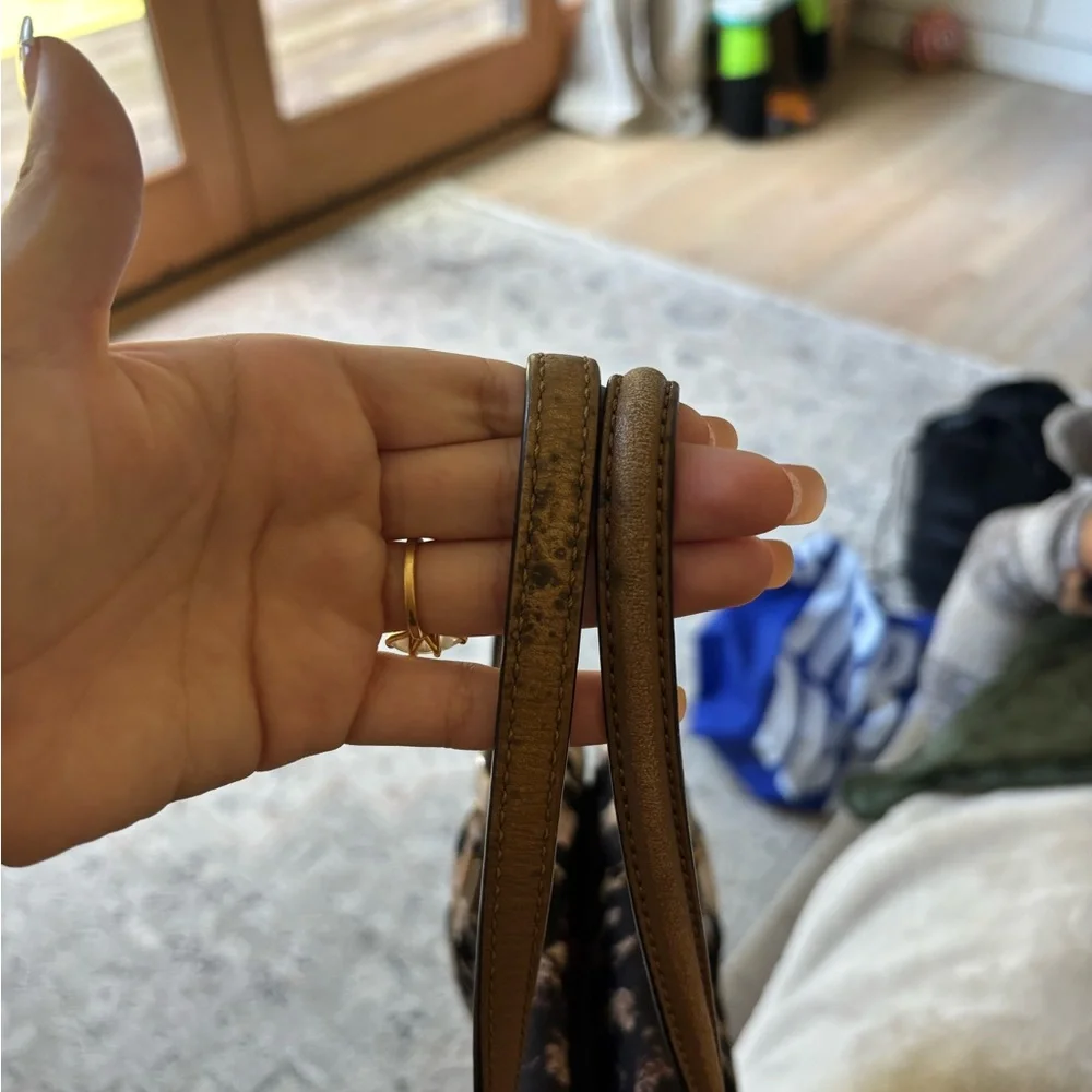 Coach shoulder bag